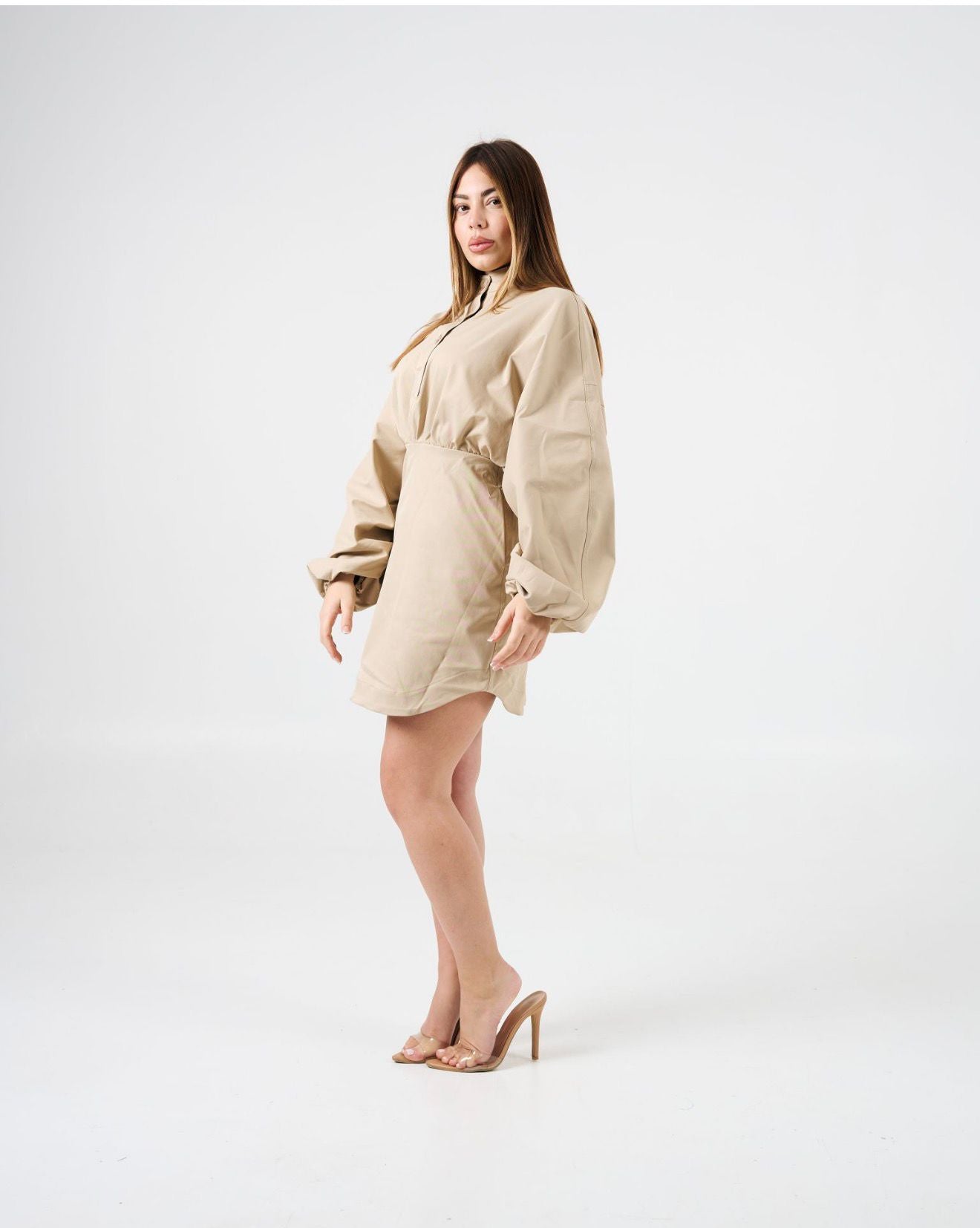 Abito beige