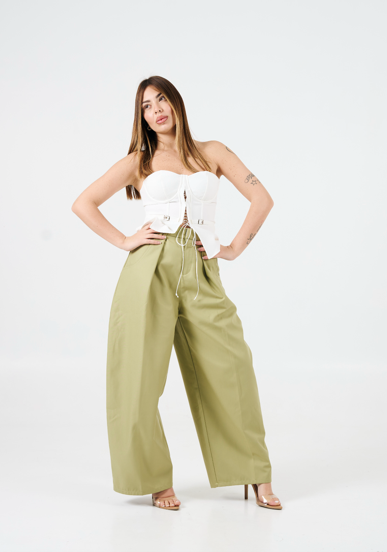 Pantalone con pence simil balloon verde