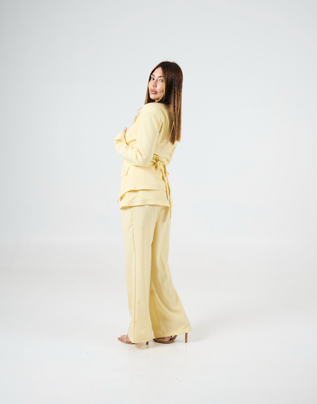 Tailleur tre pezzi giallo